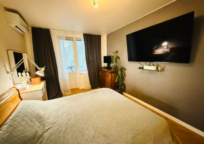 Parc Avgan! Sec. Riscani, str. Miron Costin. 2 camere + living. Bilaterala. Euroreparatie!!!9