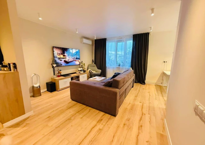 Parc Avgan! Sec. Riscani, str. Miron Costin. 1 camera + living. Bilaterala. Euroreparatie!!!1