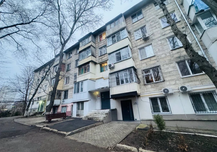 Parc. Sec. Riscani. 1 camera. Reparatie Medie! Mobilat Complet!!!1