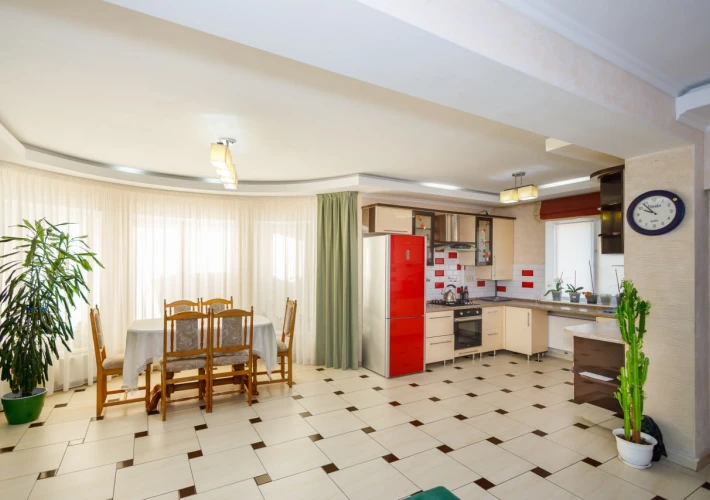 Casă spațioasă de vânzare în satul Colonița | 193 m.p. | Teren 5.45 ari | La doar 7 km de Chișinău1