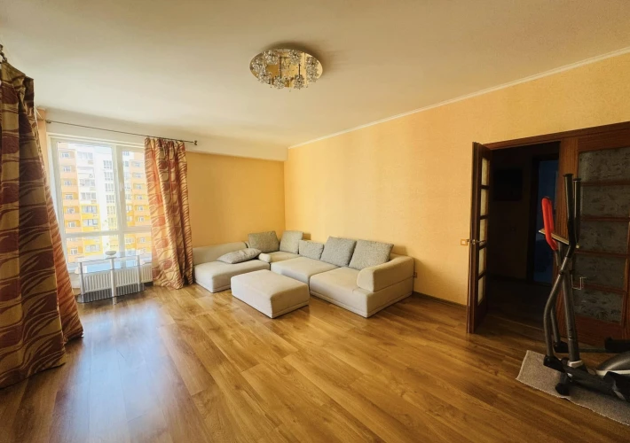 Представляем Вашему вниманию квартиру в ЖК Драгалина, расположенную в секторе Ботаника, улица Гренобля!2