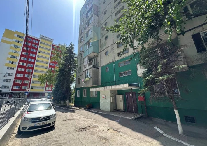 Parc! Sec. Riscani, str. Florilor. 1 camera. Reparatie Medie!!!1