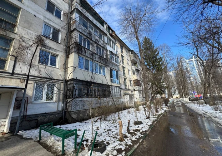 Sec. Riscani, str. Miron Costin! Apartament cu 2 camere + living! Euroreparatie! Mobilat Complet! Parc Avgan!!!2