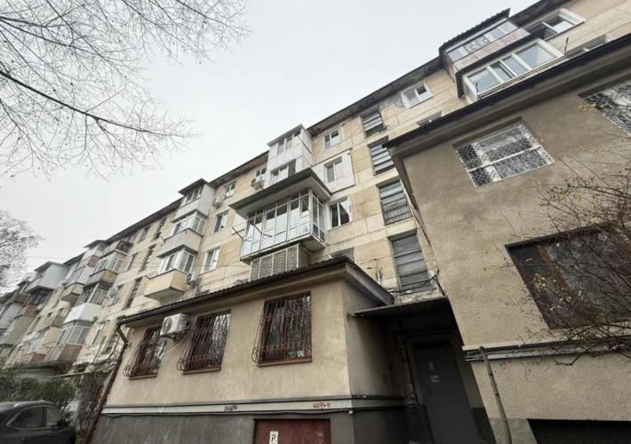 Parc Avgan! Sec. Riscani, str. Alecu Russo. 2 camere + living. Euroreparatie!!!9