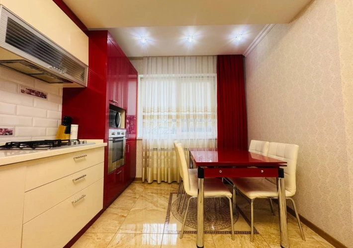 Lagmar Impex! str. Bogdan Voievod, sec. Râșcani, 2 camere + living! Euroreparație! Design Individual!4