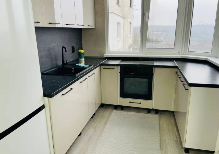 Parc UTM! Serie 143. Sec. Riscani, bd. Moscova. 1 camera + living. Euroreparatie!!!5