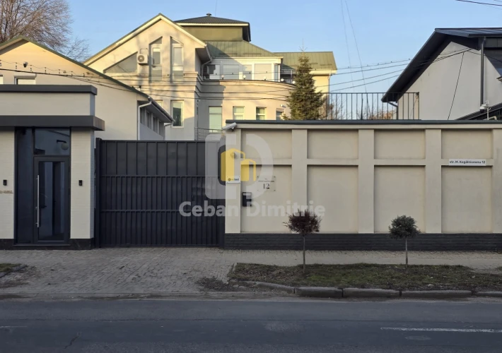 Clădire individuală de închiriat | Centru | 12 ari teren1