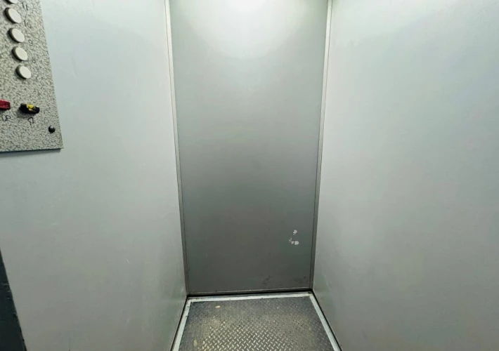 Сек. Рышканы, бульвар Москва. 3 комнаты. Первая линия. Парк Мезон! Отремонтирован и меблирован! Двухсторонняя!!!14