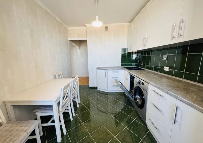 Chirie pe Termen Indelungat!!! Sec. Riscani, bd. Moscova. 3 camere. Prima Linie.5