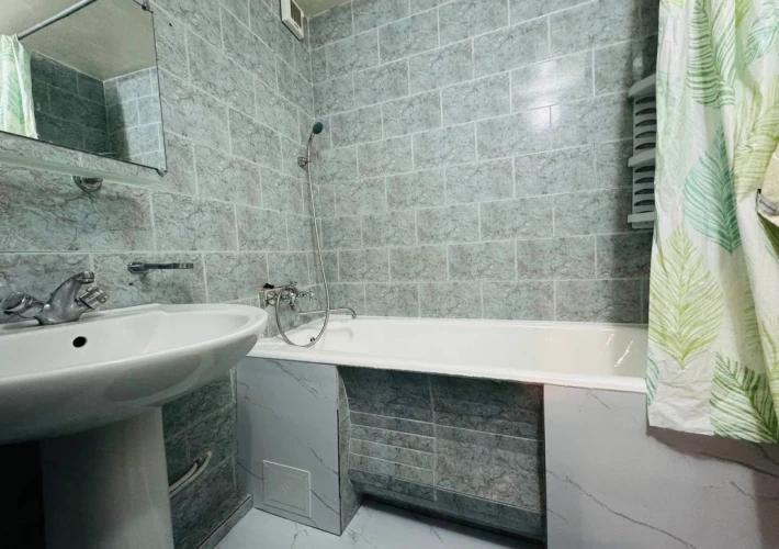 Seria 143! Sector Centru, bd. Albișoara. 3 camere. Încălzire autonomă. Bilaterala! Euroreparație!!!12