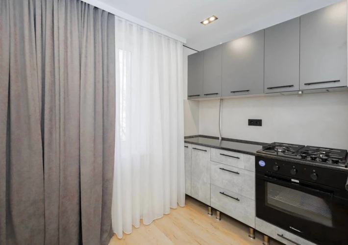 Serie 102! Sector Râșcani, Posta Veche, str. Gheorghe Madan. 2 camere + living. Euroreparație!!!2