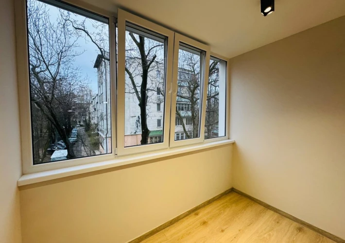 Parc Avgan! Sec. Riscani, str. Miron Costin. 2 camere + living. Bilaterala! Euroreparatie!!!11