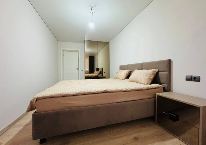 Parc Avgan! Sec. Riscani, str. Miron Costin. 2 camere + living. Bilaterala! Euroreparatie!!!13