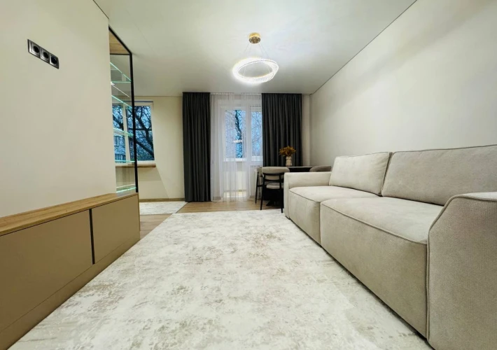 Parc Avgan! Sec. Riscani, str. Miron Costin. 2 camere + living. Bilaterala! Euroreparatie!!!7