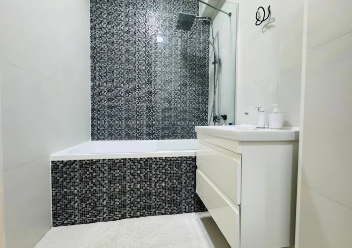 Bloc Nou! Inamstro. Parc! Apartament cu 2 camere. Euroreparație. Mobilat complet! Priveliște superbă!!!6