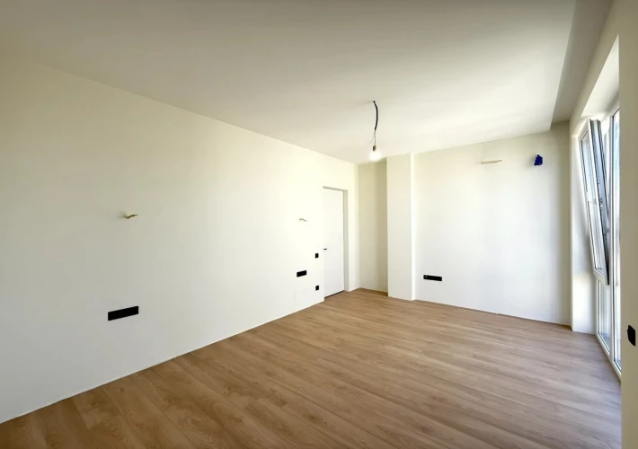 Vînd casă modernă, amplasată pe un teren de 5 ari în sect. Râșcani | str. Victoriei, în apropiere de pădure și cu priveliște spre oraș.5