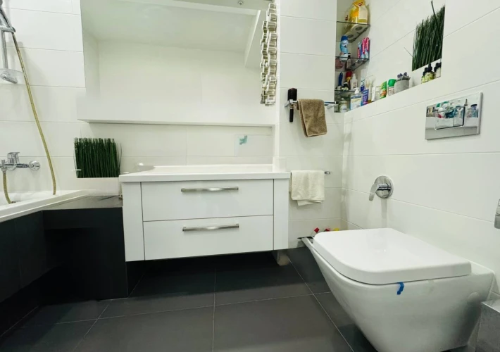 Lagmar Impex! Str. Bogdan Voivod, cartierul Rîșcani, 2 camere + living! Renovare euro! Design individual!9