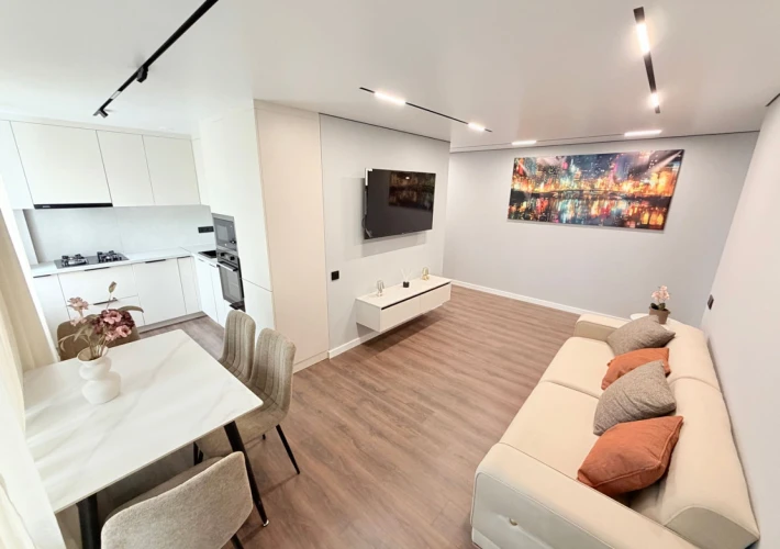 Sec. Telecentru, str. Academiei. 2 camere + living. Euroreparatie! Mobilat!!!11