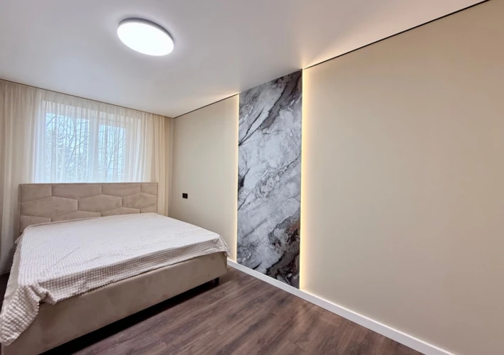 Sec. Telecentru, str. Academiei. 2 camere + living. Euroreparatie! Mobilat!!!14