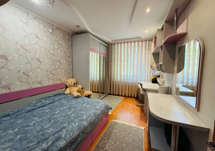 Parc Avgan. Sec. Riscani, str. Miron Costin. 3 camere! Euroreparatie!!!9