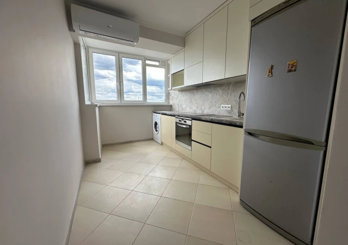 Monolit! Zona Centrală, bulevardul Albisoara. 3 camere + living. Încălzire centralizată. Apartament renovat capitala!!!6