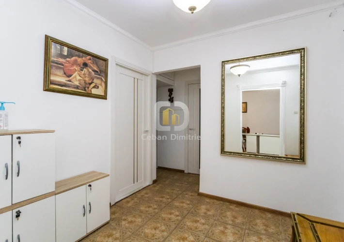 Spațiu comercial de vânzare – Botanica, str. Traian 114
