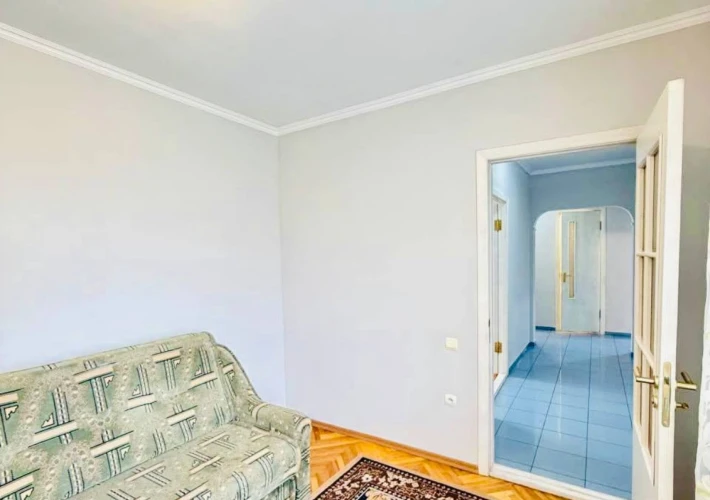 Sector Rîșcani, bd. Moscova. 4 camere. Prima linie. Parc Mezon! Reparat și mobilat! Bilateral!!!2