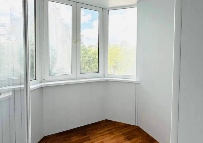Sector Rîșcani, bd. Moscova. 4 camere. Prima linie. Parc Mezon! Reparat și mobilat! Bilateral!!!6