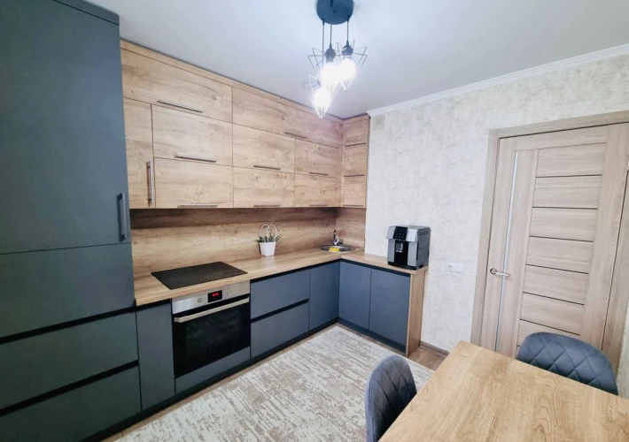 Sector Rîșcani, bd. Moscova. 2 camere. Prima linie. Parc Mezon! Reparat și mobilat! Bilateral!!!9