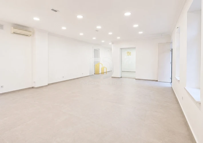 Spațiu comercial de închiriat – Centru, str. Alexandru cel Bun 981