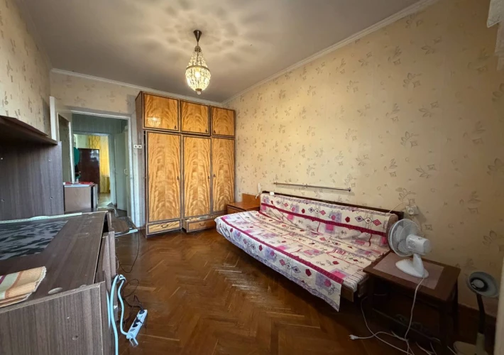Sector Rîșcani, bd. Moscova. 3 camere. Prima linie. Parc Avgan! Necesita Reparatiel!!!11