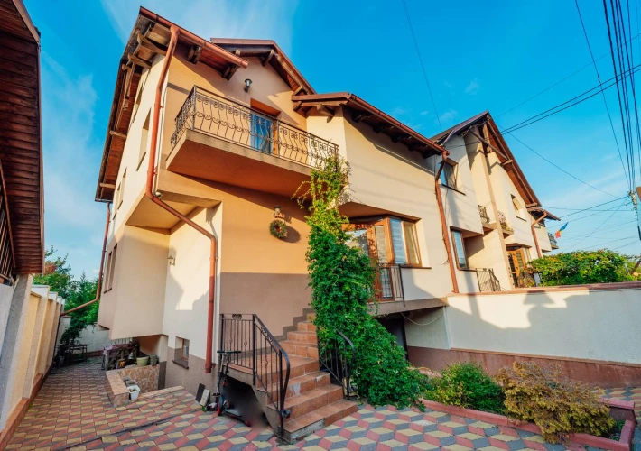 Chirie | TownHouse | Stauceni1