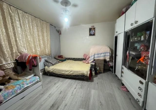 str. Braniştii, sec. Râșcani, 1 cameră 22 mp. De mijloc! Parc Boris Glavan!!! Demisol!!!