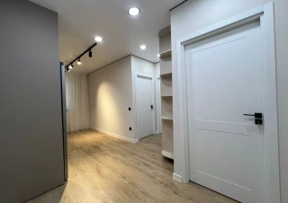 Sec. Riscani, str. Branistii! Apartament cu 2 odai + living! Euroreparatie! Mobilat Complet! Parc!!!2