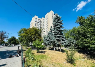 Chirie Indelungat!!! Parc Mezon! Sec. Riscani , bd. Moscova. 3 camere. Euroreparatie!!!
