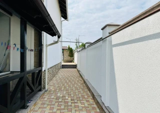 Spre vânzare o casă de lux în 2 niveluri amplasată în loc. Stăuceni, str.A. Mateevici!!!8