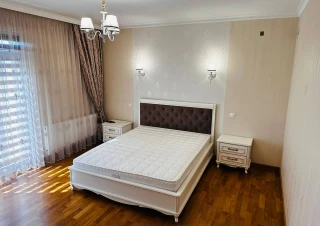 Spre vânzare o casă de lux în 2 niveluri amplasată în loc. Stăuceni, str.A. Mateevici!!!9