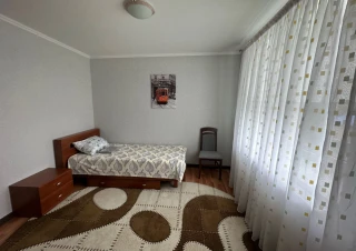 Spre vânzare apartament cu 3 odăi în sectorul Ciocan, str. Maria Drăgan.10