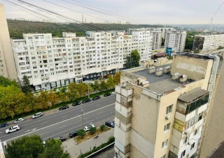 Prima Linie. Parc Avgan. Sec. Riscani, bd. Moscova. 2 camere. Euroreparatie!!!9