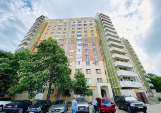 Prima Linie! Parc Mezon! bd. Moscova, sec. Râșcani, 3 camere + living! EuroReparație! Mobilat!