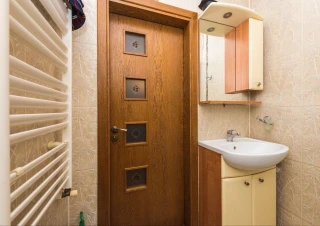 Parc! Sec. Râșcani, str. Florilor, 2 camere + Living. Euroreparație! De mijloc! Incalzire Autonoma!!!15