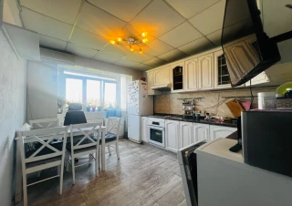 Serie MS! Sec. Riscani, bd. Moscova. 4 camere. Prima Linie. Parc Mezon! Reparat si Mobilat!!!