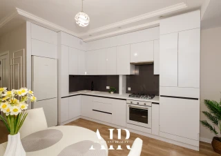 Bloc Nou! Lagmar. Sec. Riscani, str. Bogdan Voievod. 2 camere + living. Euroreparatie!!!4