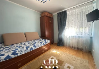 Продается квартира – 2 комнаты + гостиная, 85 кв., ул. Страдэла Студенцилор, сектор Почта Веке.8