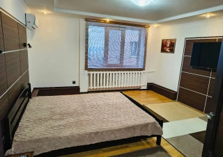 Spre chirie indelungat apartament cu planificare reușită amplasat pe str. Florilor.9