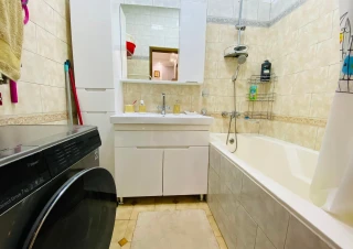 Spre Chirie apartament în bloc nou, amplasat în sectorul Centru, str. Colina Pupschin.12