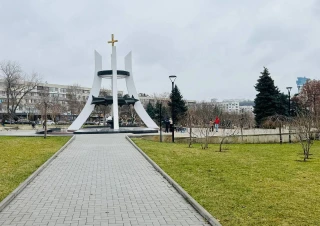 Sec. Riscani, bd. Moscova. 3 camere. Prima Linie. Parc Avgan! Reparat si Mobilat! Bilaterala!!!2