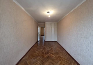 Parc Avgan! Sec. Riscani, str. Miron Costin. 2 camere. Bilaterala! Necesita Reparatie!!!5