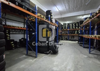 Chirie - Depozit, centru, 290 m², tavane 4.5 m3