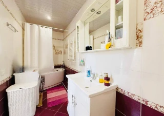 Sec. Riscani, str. Alecu Russo. Parc. 1 cameră + living de tip Mansarda. Euroreparatie!!!3